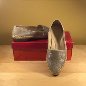 Women Trendy Report Classic